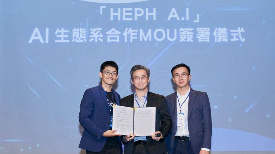 〈今皓衝刺AI〉攜手寓意科技成立湧現智庫公司 聚焦AI知識管理業務 〈今皓衝刺AI〉攜手寓意科技成立湧現智庫公司 聚焦AI知識管理業務